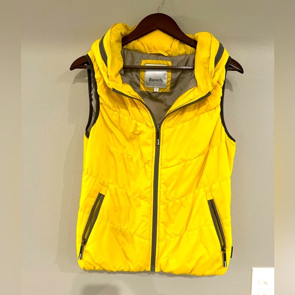 Bench Urbanwear Vest - Picture 1 of 3